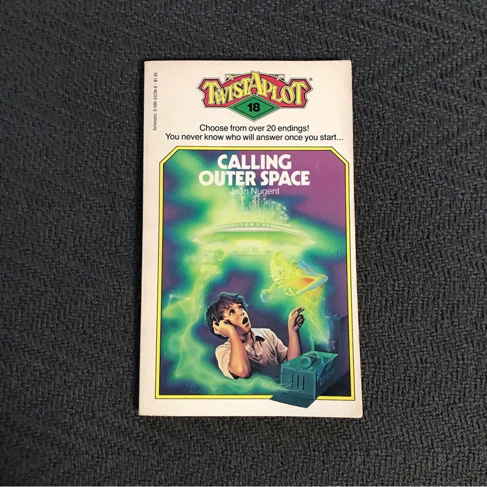 Vintage Twist A Plot 18 Calling Outer Space by Jean Nugent Classic Scholastic